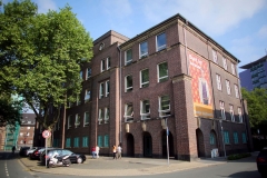Das Elsa Brandström Gymnasium fotografiert am 10.06.2013 in Oberhausen (Nordrhein-Westfalen).  Foto: Oliver Berg/dpa