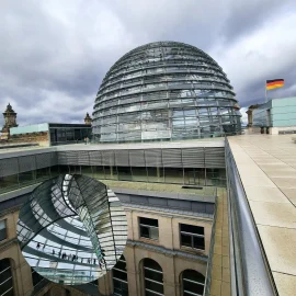 Q2 des ELSA besucht den Bundestag in Berlin