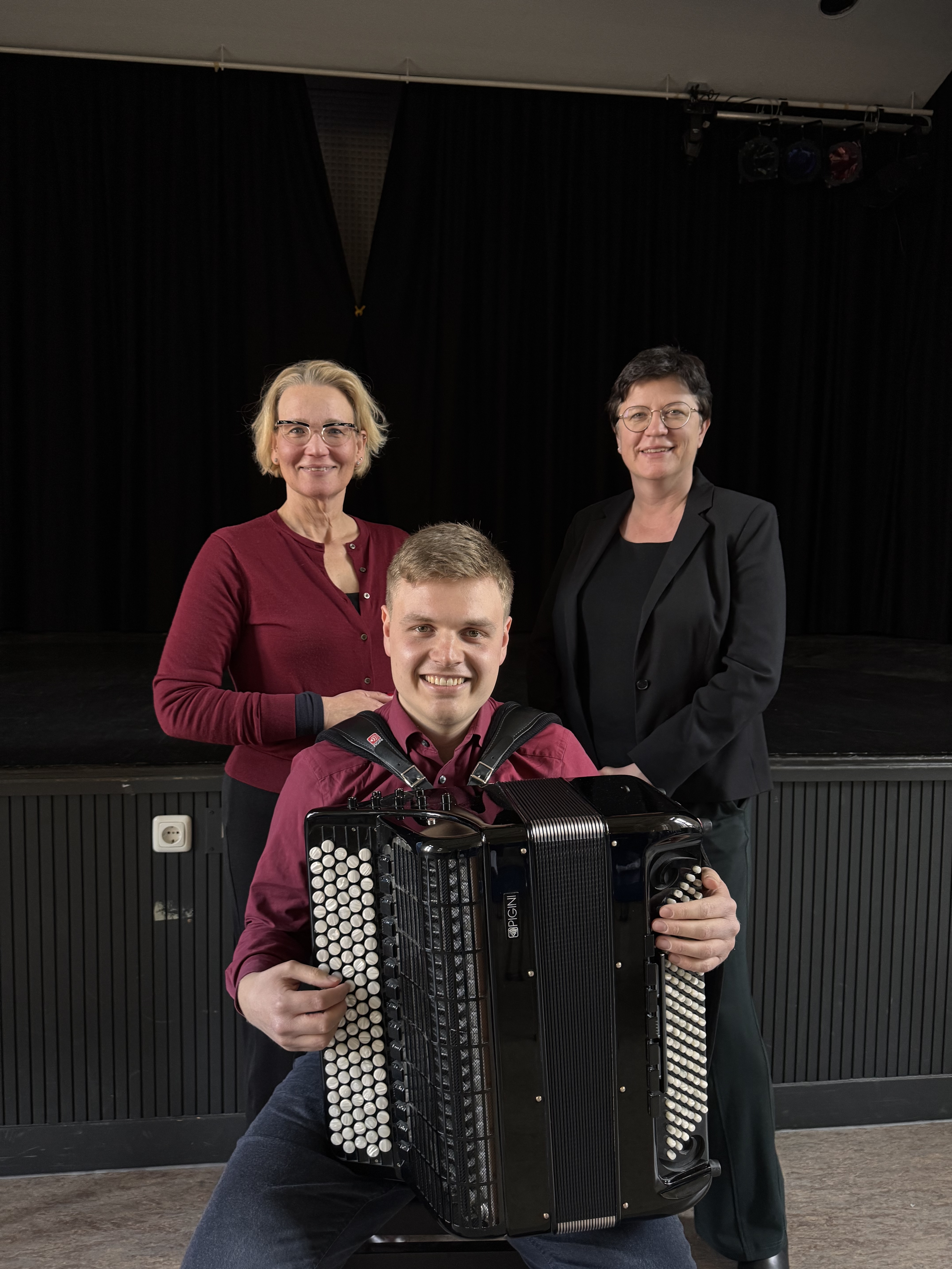 Gesprächskonzert mit dem Akkordeonisten Nepomuk Golding