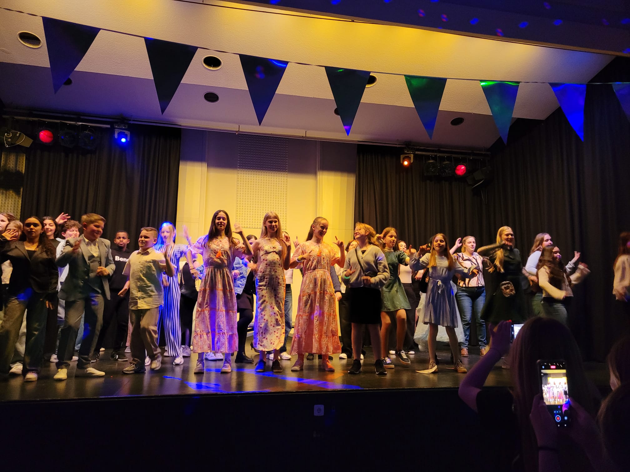 SV-Frühlingsball 2026 – Ein unvergesslicher Abend in unserer Aula